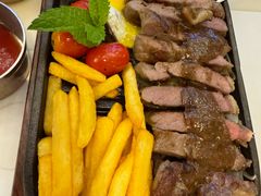 -港丽餐厅(高德置地店)