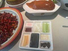 -悦融琥珀·京鲁菜·海味珍品(西单店)