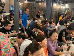 -席娜卡琳火车铁道夜市