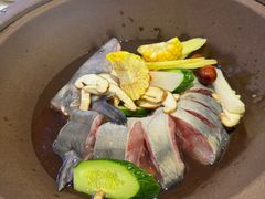 -鲜念蒸汽石锅鱼(红山6979店)