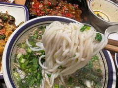 -云阿蛮云南生烫牛肉米线(奉贤路店)