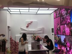 -Dior迪奥(上海世茂广场店)