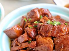 农家红烧肉-七的湖·晚芳亭·阳澄湖农家菜·大闸蟹(莲花岛店)