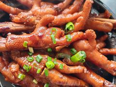 红烧鸡脚煲-海宁煲(庙前街店)