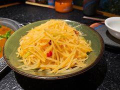 -侯志伟老街炒鸡(广济街店)