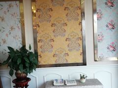 -七特丽墙布墙纸·窗帘·软包定制(万源路店)