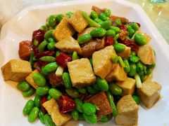 咸鱼素鸡烧毛豆-上海阿潘舟山海鲜店(东宝兴路店)