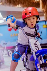 -速度小子卡丁车(基盛万科里店)