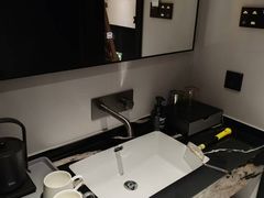 -万泊酒店(长沙五一广场国金中心店)