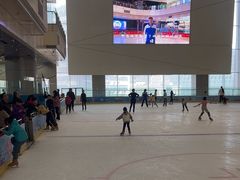 -冰纷万象滑冰场(二七万象城店)