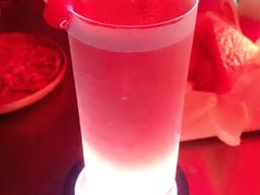 -饮湖威士忌鸡尾酒吧