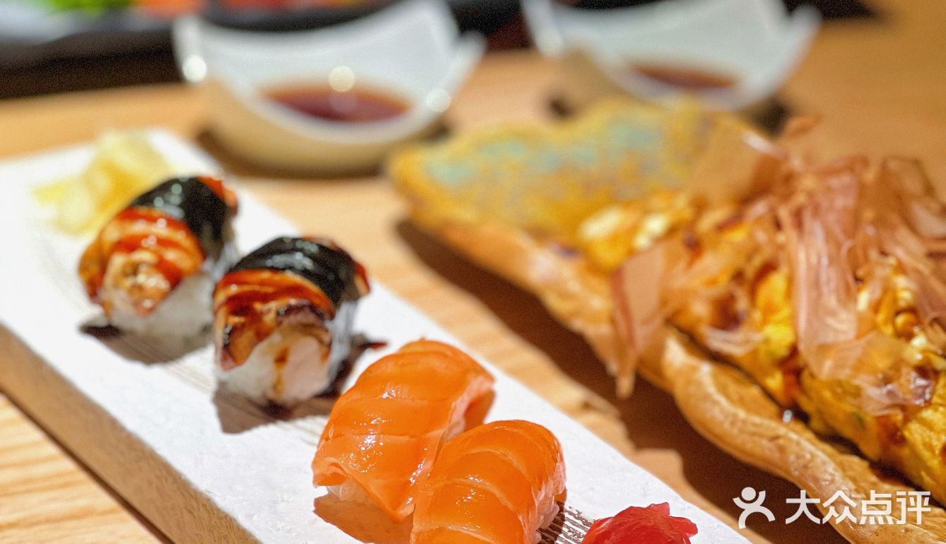 闹市中的静区日料店，上下两层打造专属用餐空间‼️