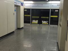 -陆家浜路(地铁站)