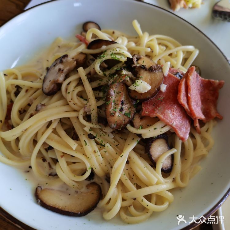 打卡米兰西点，榴莲爱好者福音[加油][加油]