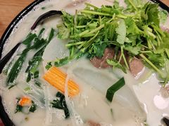 -肥汁米蘭香港米线(定西路店)