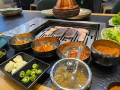 -臻牛烤肉
