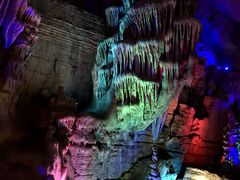 -泰安地下龙宫景区