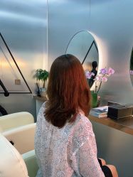 -Tloml salon