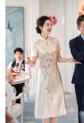 -禾米旗袍妈妈装礼服定制(嘉业国贸店)