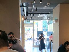 -麦当劳(中二横路店)