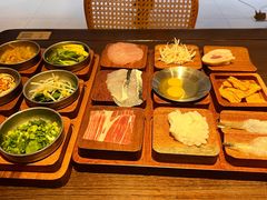 -银米·云南传统过桥米线(双廊黑金冠店)