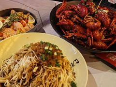 -巴厘龙虾·榜首油焖大虾(音乐学院·沿江酒馆店)