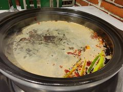 -钢管厂五区小郡肝串串香(蜀都万达店)