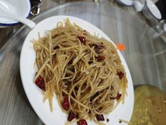 酸辣土豆丝-老七饭馆(光荣道总店)