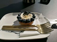 -UNI UNI(环亚凯瑟琳店)