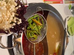 -左庭右院鲜牛肉火锅(金山万达店)