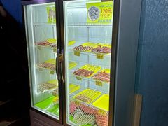 -烤肉小伙烤肉店