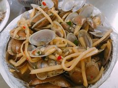 酸笋炒花甲粉-有间冰室(侨港风情街店)