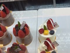 -花花卷卷·鲜食蛋糕(静安久光百货店)