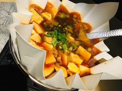 -穹六人间 people 6(岳阳路店)