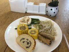 -西安大雁塔科技大学地铁站亚朵酒店