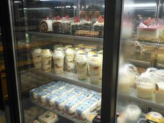 -向阳松鼠(三门井店)