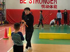 -悦动体能篮球羽毛球网球(三里河店)