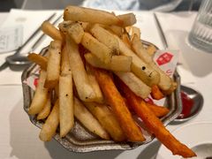 -春树下·树屋花房西餐厅(罍街AS1980店)