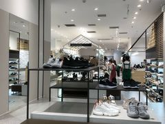 -hotwind热风(悠唐店)