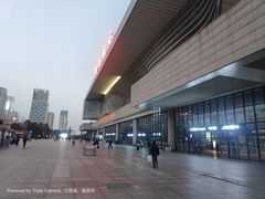 -南昌西站(地铁站)