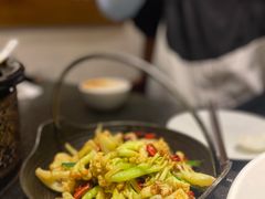 -万重锦·人文川菜馆(骡马市店)