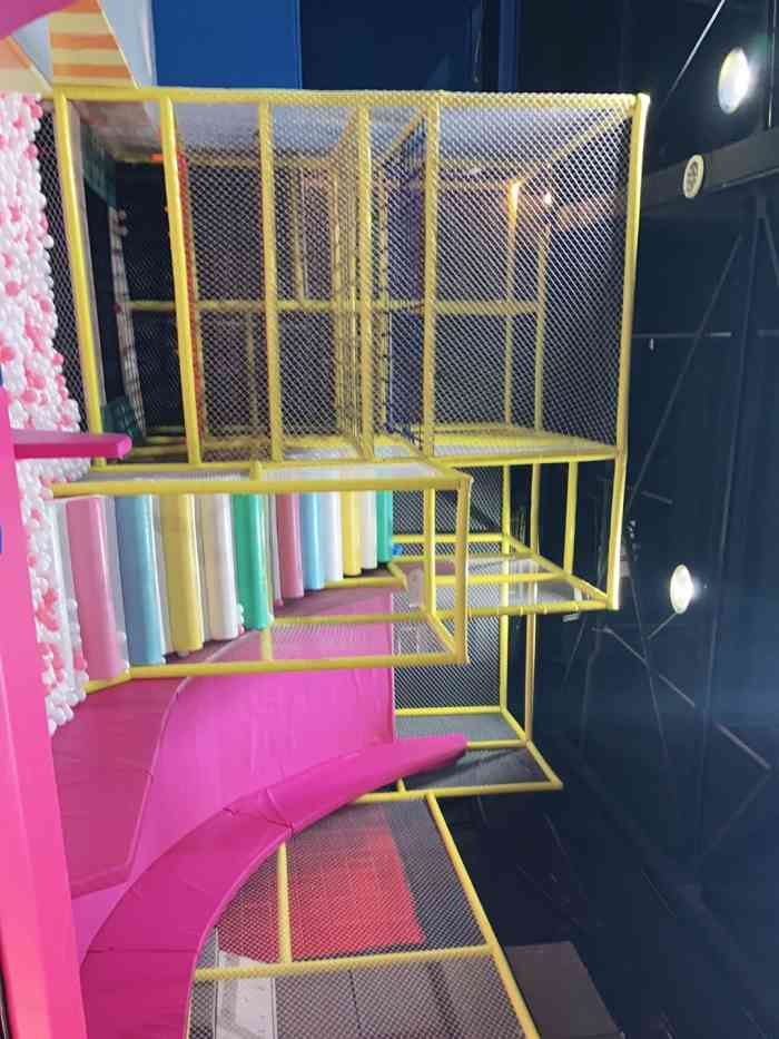 星空蹦床馆(解放碑店)-"去玩的时候都没人感觉就像包场的感觉 ,里.