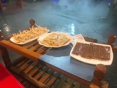 -二荆条·蜀鲜汇城市森林火锅