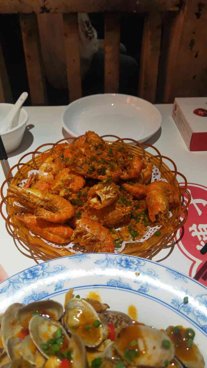 李大嘴平价海鲜烧烤-"就在我们小区保利拉菲对面 离得近来吃了很.