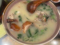 -吴越荣记苏州菜·松鼠桂鱼(月光码头店)