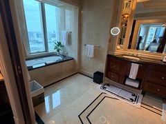 -广州富力丽思卡尔顿酒店