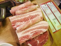 -江南猪肉商会无限续吃(弘大店)