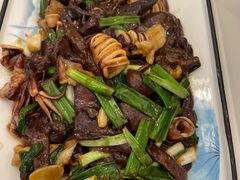 红蘑炒海兔-高晓山馅饼店(牛庄百年店)