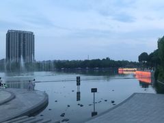 -南翔镇银翔湖公园