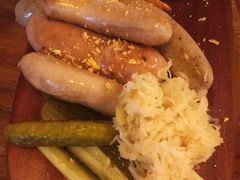 -麦落精酿啤酒餐吧(先农大院店)